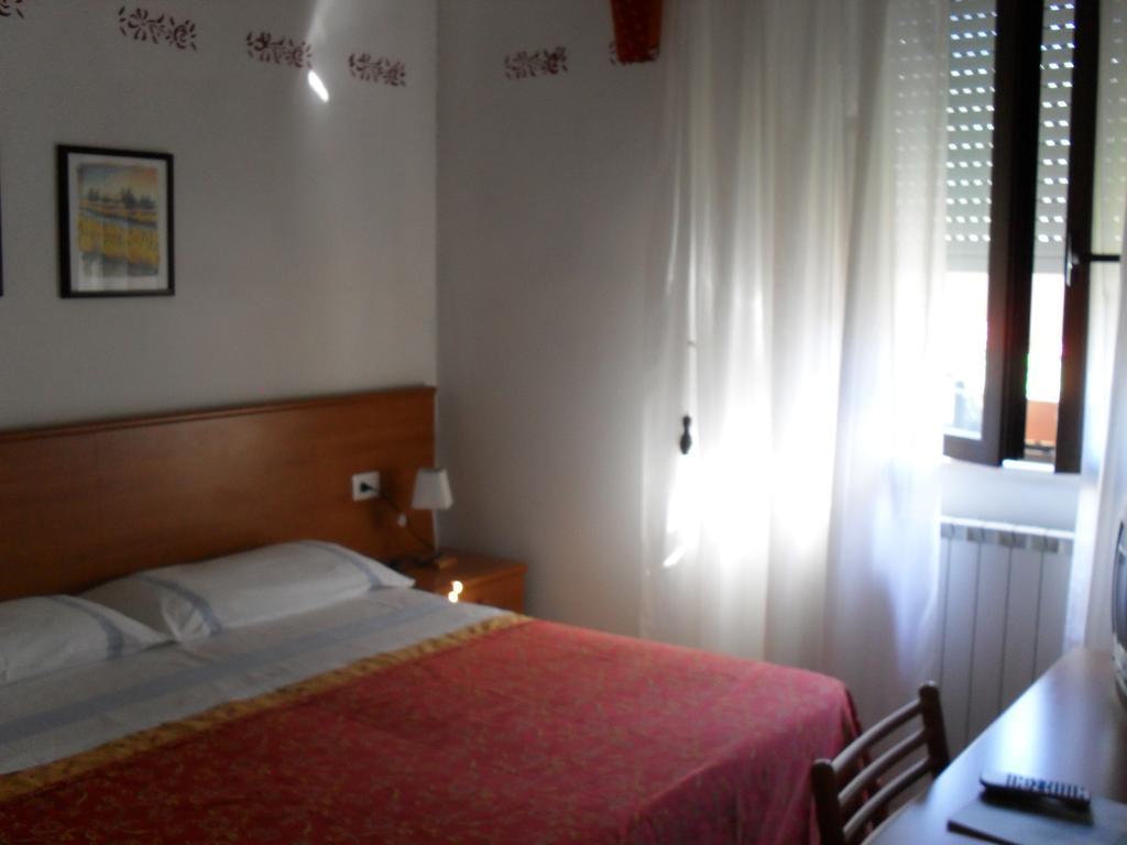 Albergo Ristorante Olimpia Abbadia San Salvator Exteriör bild