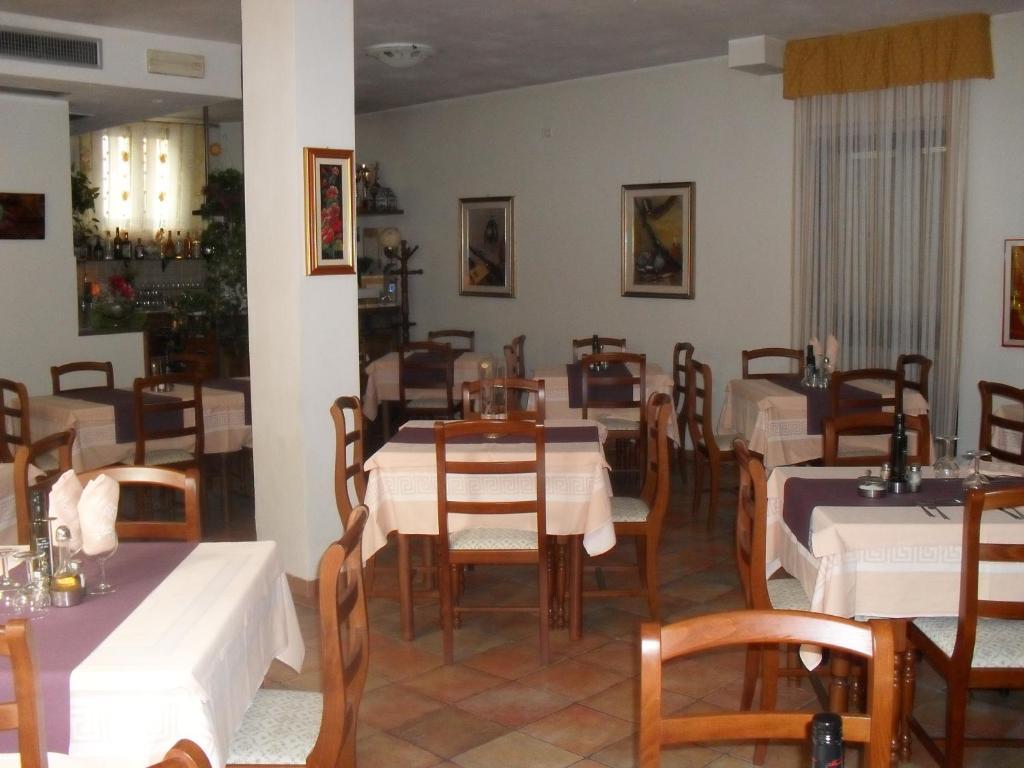 Albergo Ristorante Olimpia Abbadia San Salvator Exteriör bild